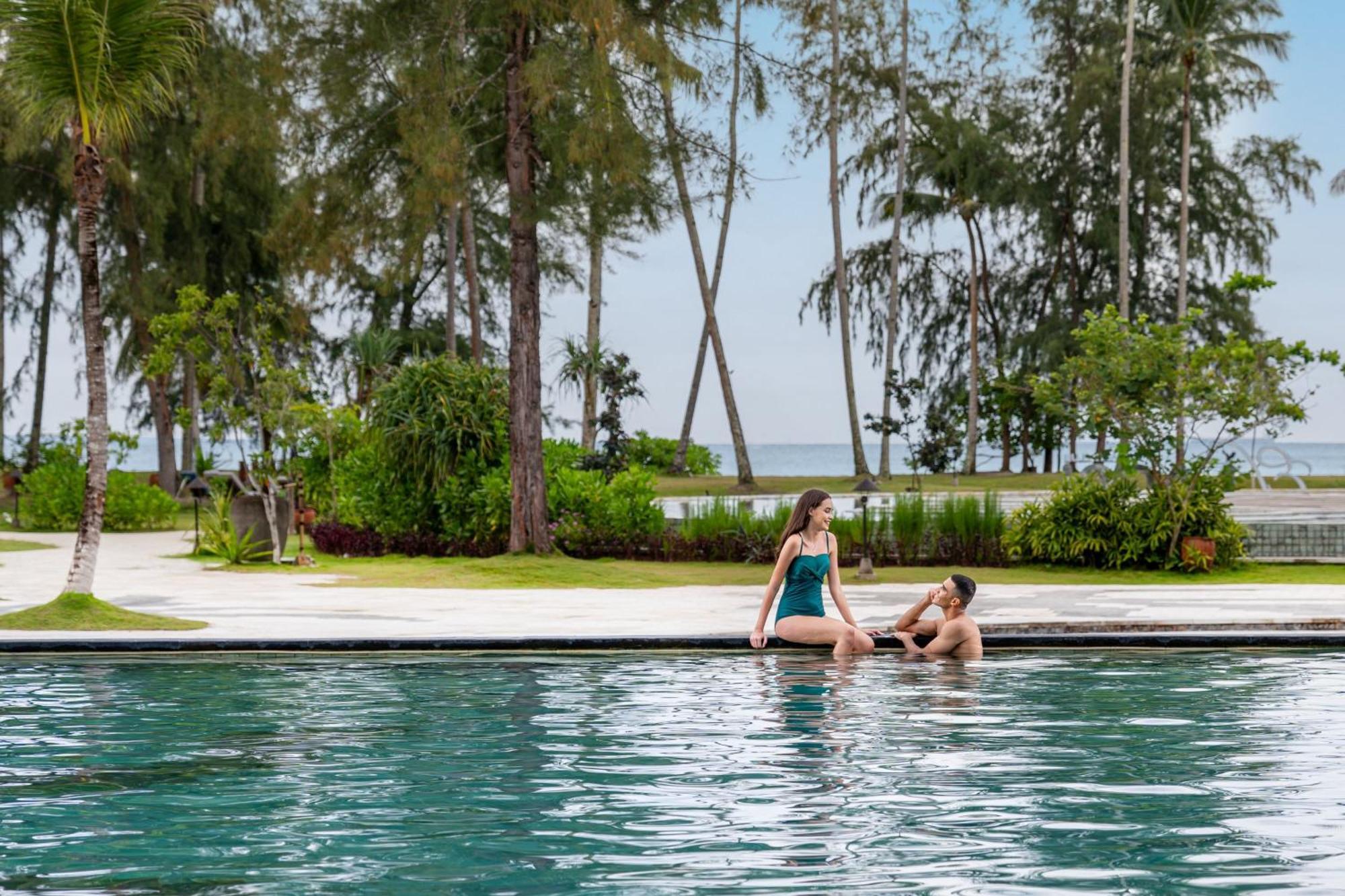 Four Points By Sheraton Bintan, Lagoi Bay Buitenkant foto