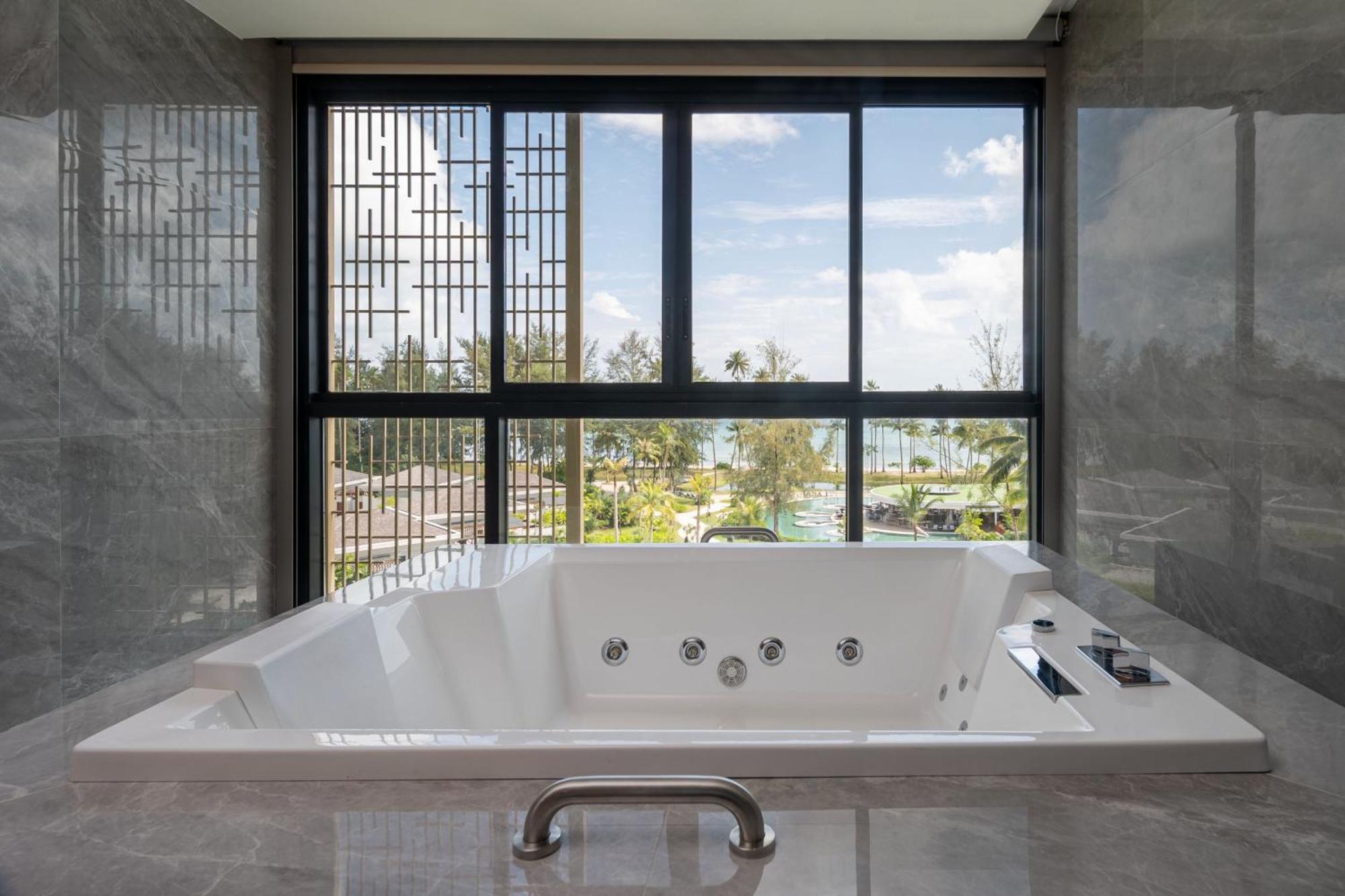 Four Points By Sheraton Bintan, Lagoi Bay Buitenkant foto